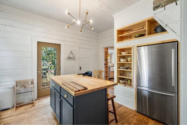 Foto del edificio - 540 S Lincoln St