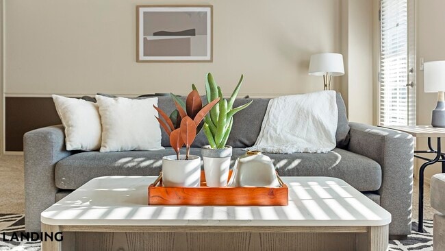 Building Photo - 2700 N 7th St