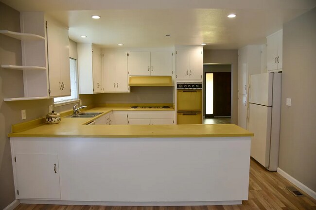 Foto del edificio - 1600 Main St