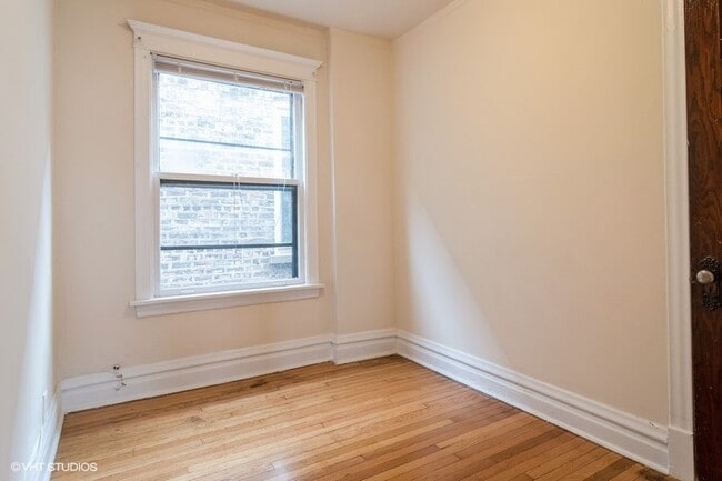 Building Photo - 1257 W Newport Ave