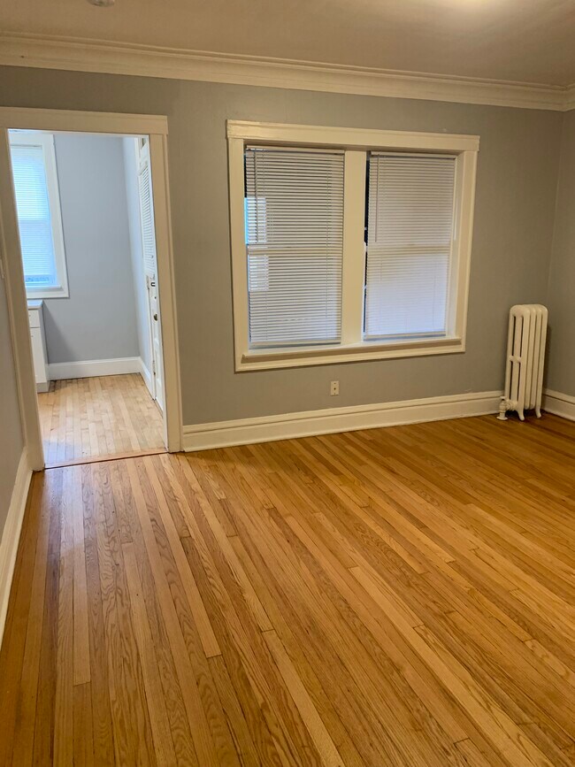 Foto del edificio - 3039 N Karlov Ave