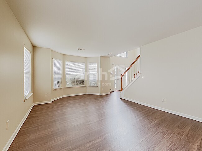 Building Photo - 3070 Ridge Hill Pky