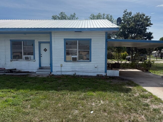 Building Photo - 719 N Lee Ave