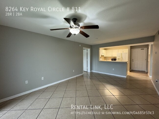 Foto del edificio - 8264 Key Royal Cir