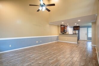 Building Photo - 731 Dominik Dr