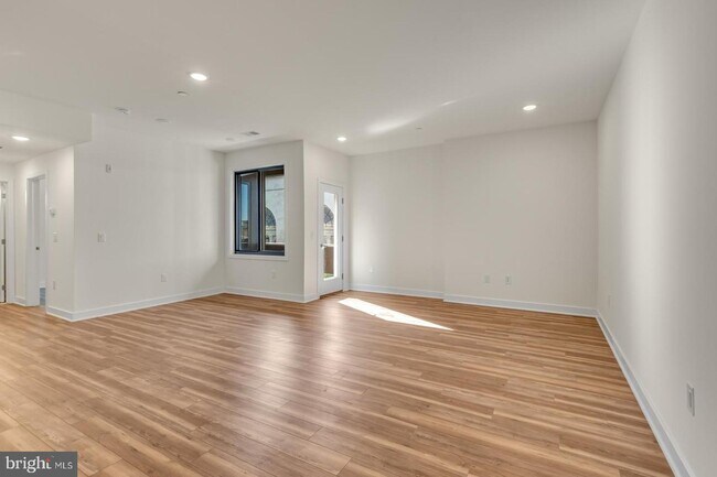 Foto del edificio - 2411 Kensington Ave