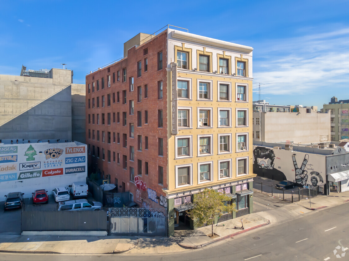 Building Photo - St. George Hotel Apartments