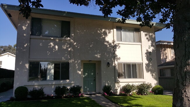 Building Photo - 320 N Monterey St