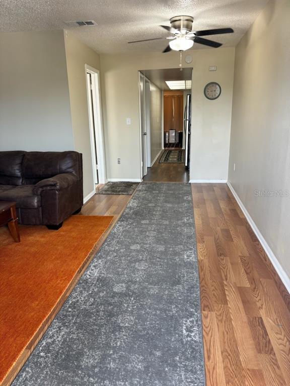 Foto del edificio - 5060 76th Ave N