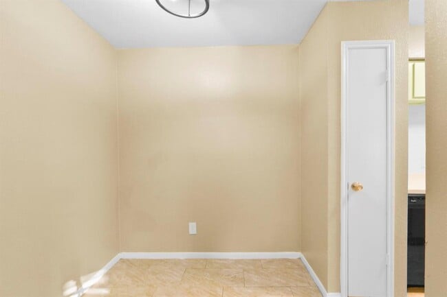 Building Photo - 9550 Deering Dr