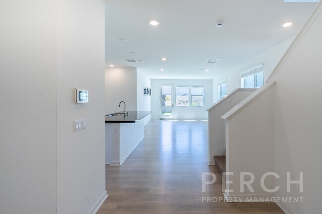 Building Photo - 24473 Sonieta Ct