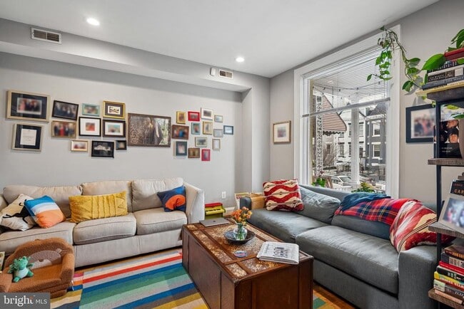 Foto del edificio - 1373 Quincy St NW