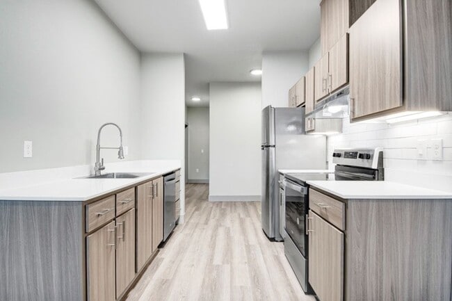 Building Photo - River Ridge Apartments