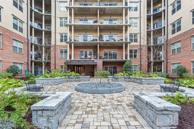 Foto del edificio - 200 River Vista Drive