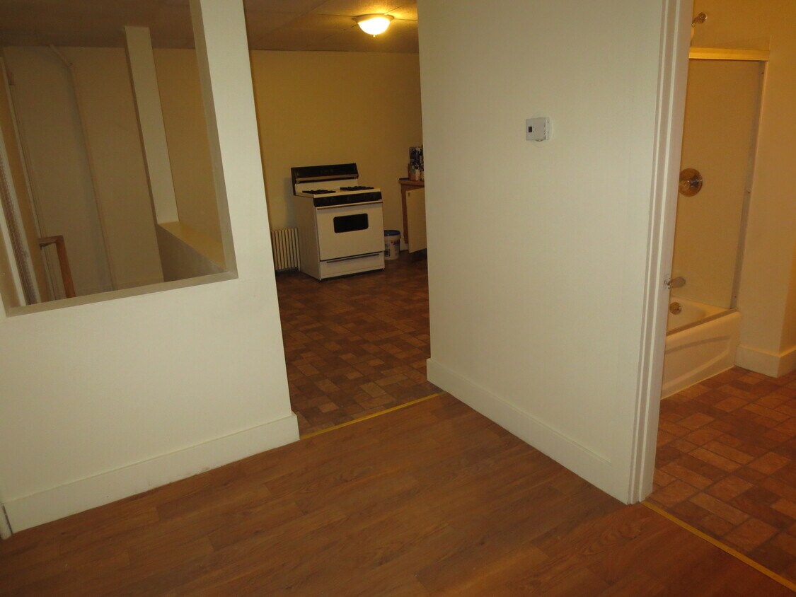 Primary Photo - 55 W Friendship St