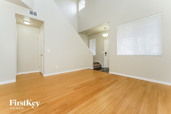 Building Photo - 16553 E Geddes Pl