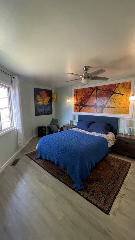Foto principal - 1570 Cedar Ave