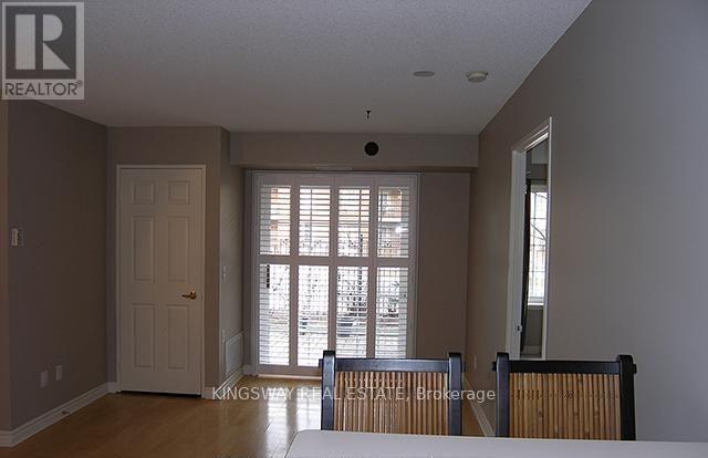 Photo du bâtiment - 2300 Parkhaven Blvd