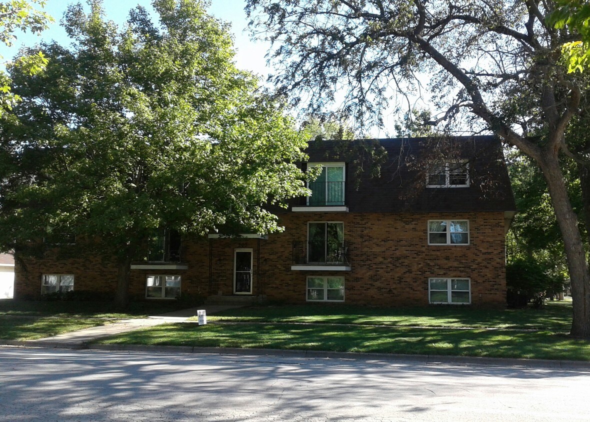 Primary Photo - 205 4th St N
