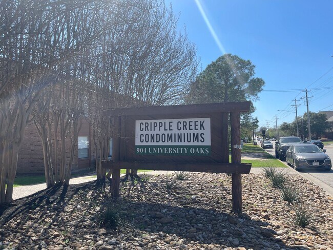 Foto del edificio - College Station - Internet & Cable include...