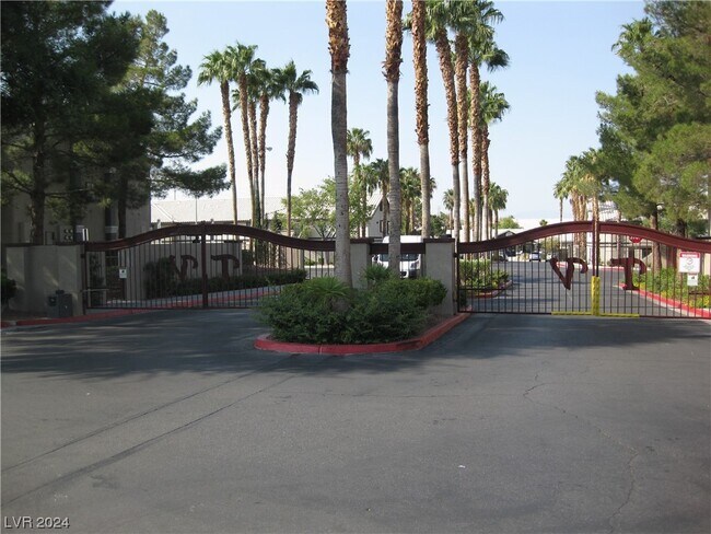 Foto del edificio - 5055 W Hacienda Ave