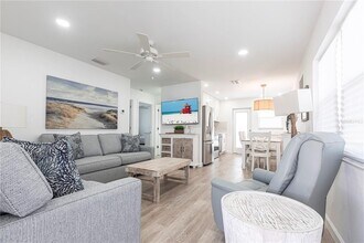 Building Photo - 6020 Midnight Pass Rd