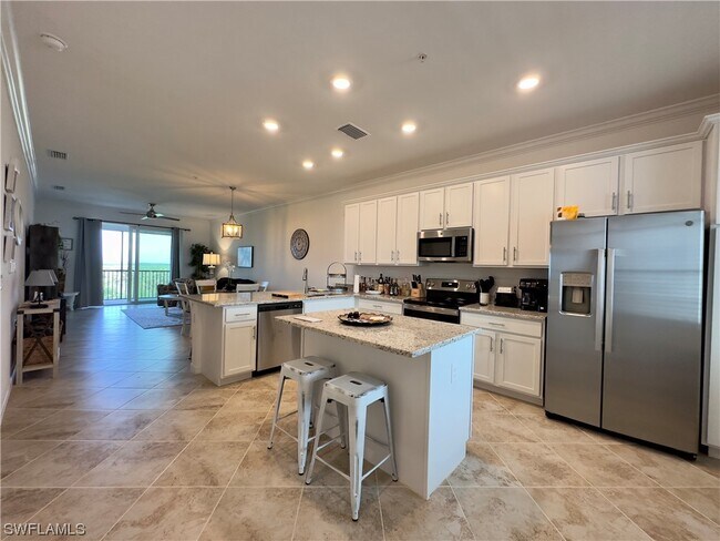 Building Photo - 14051 Heritage Landing Blvd