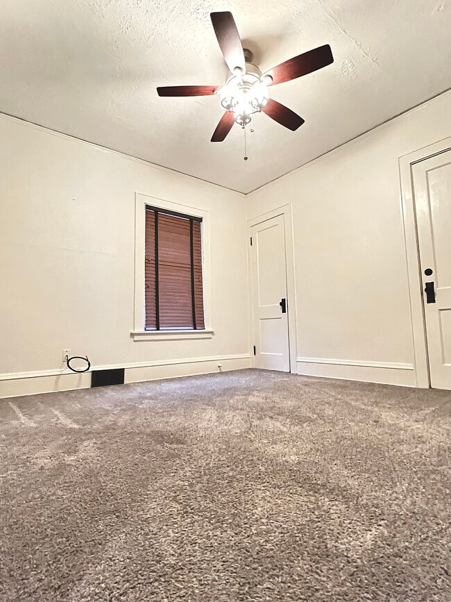 Foto del edificio - 1809 N 51st St