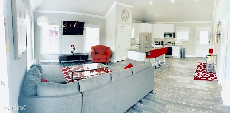 Primary Photo - 2 br, 2 bath Apartment - 2615 ARBOR STREET