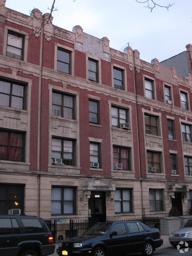 Building Photo - 30-38 30th St