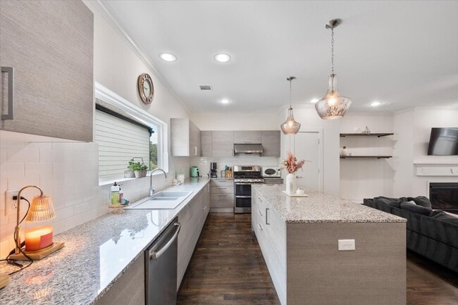 Foto del edificio - 1333 W 22nd St
