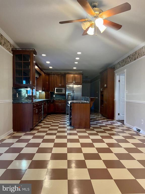 Foto del edificio - 6440 Hunting Springs Pl