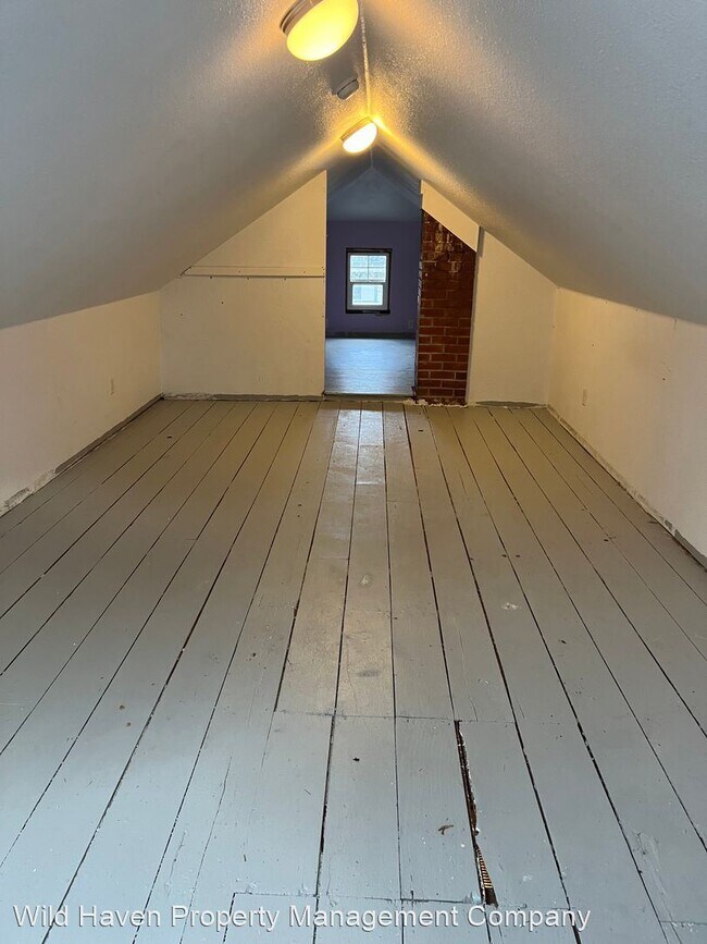 Building Photo - 3 br, 1 bath House - 725 NE Galloway St