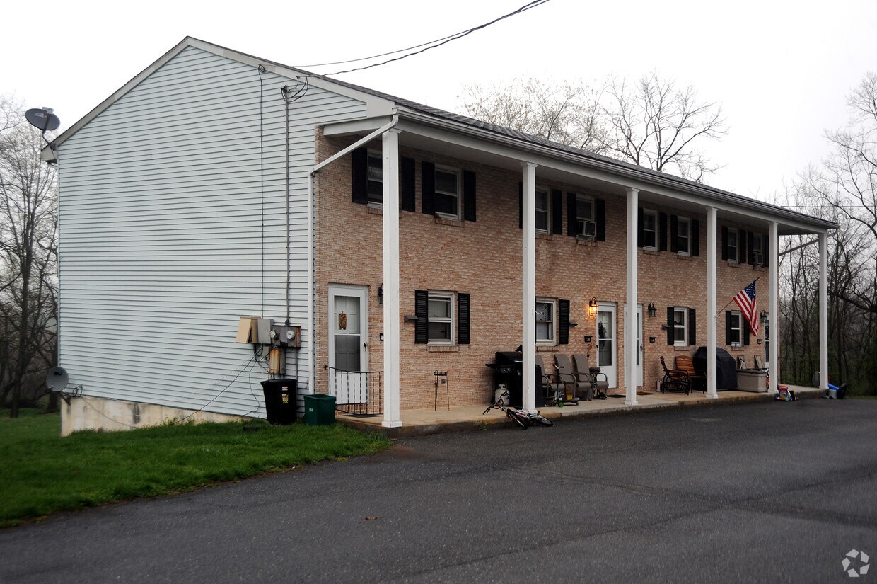 559 Aberdeen Rd Apartments Elizabethtown, PA