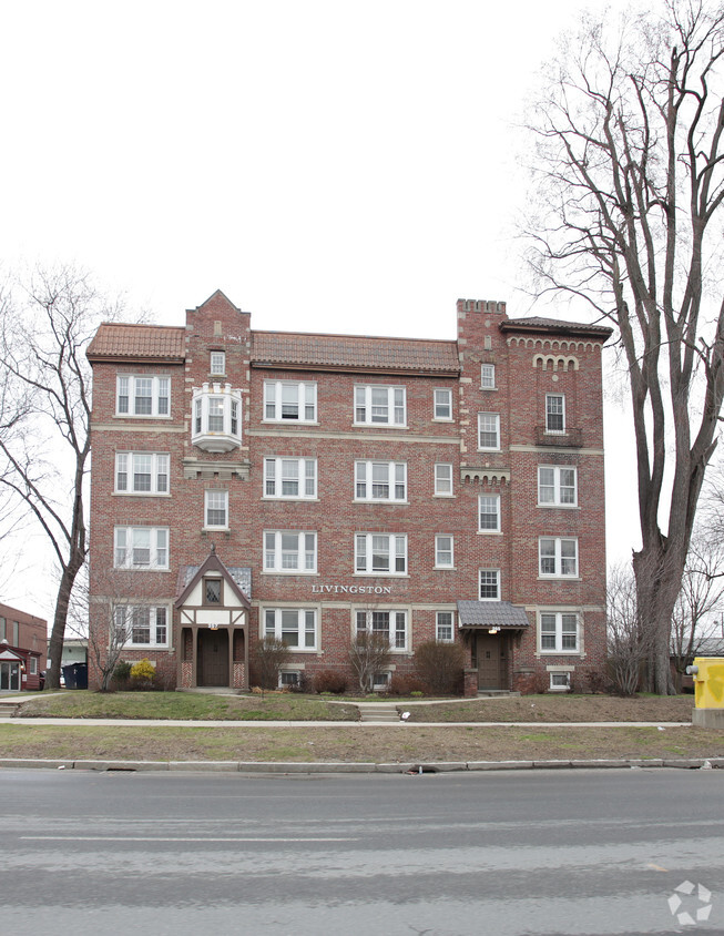 Front Entrance - 257-265 East St