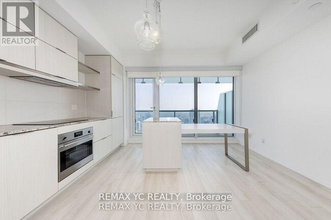 Photo du bâtiment - 197 Yonge St