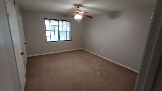 Foto del edificio - 404 8th Avenue NE