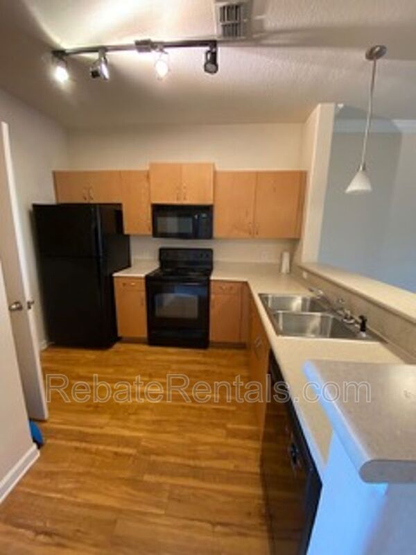 Foto del edificio - 8290 Gate Pkwy W