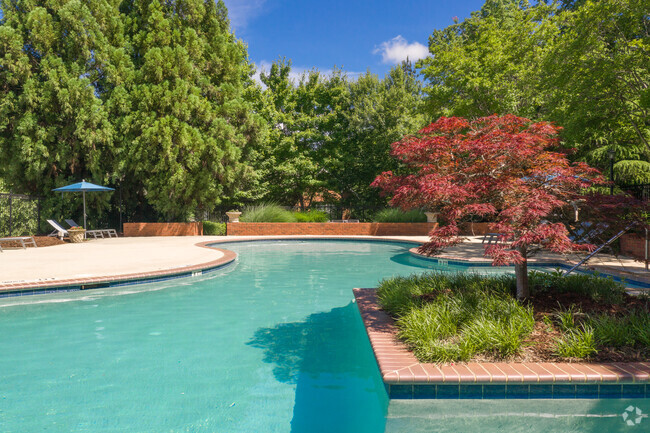 Piscina - Park Creek Apartments