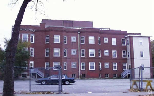 Building Photo - 4610-4612 S Ellis Ave