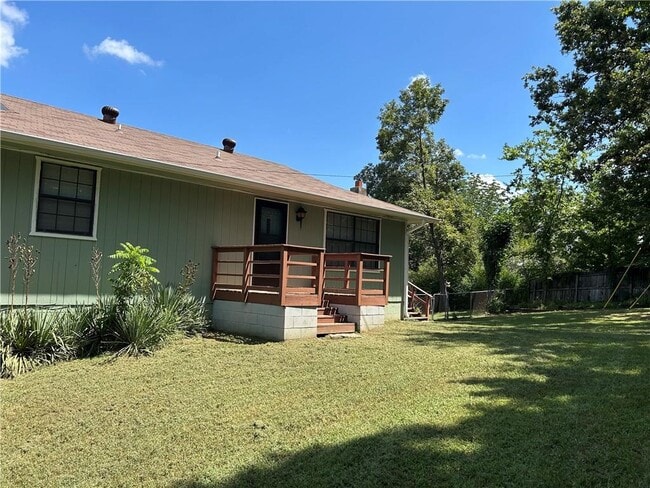 Building Photo - 12828 Trammel Dr