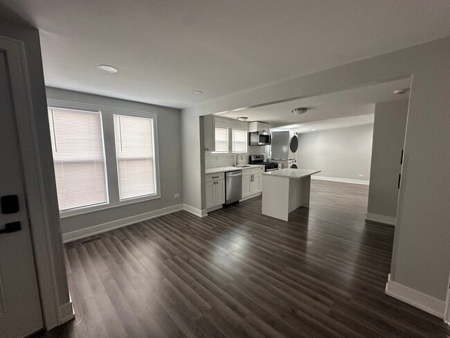 Kitchen/Living Room - 4909 W Wellington Ave