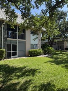 Building Photo - 18081 SE Country Club Dr