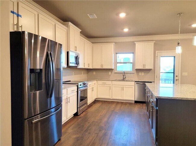 Foto del edificio - 1866 Castleberry Ln