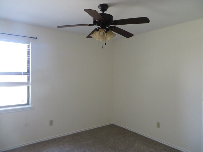 Foto del edificio - 1021 Homestead Dr