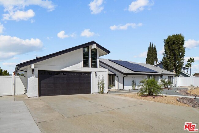 Building Photo - 20071 Emerald Meadow Dr