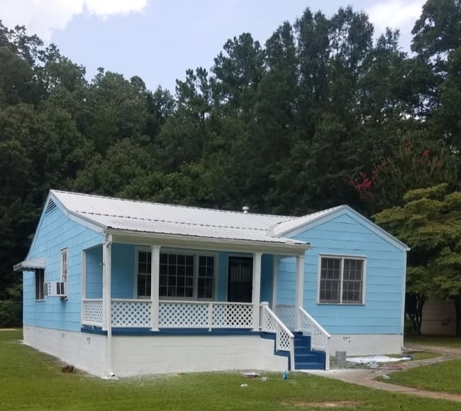 Building Photo - 2132 Thomas Ave