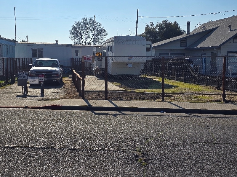 Primary Photo - 2065 Atwater Blvd
