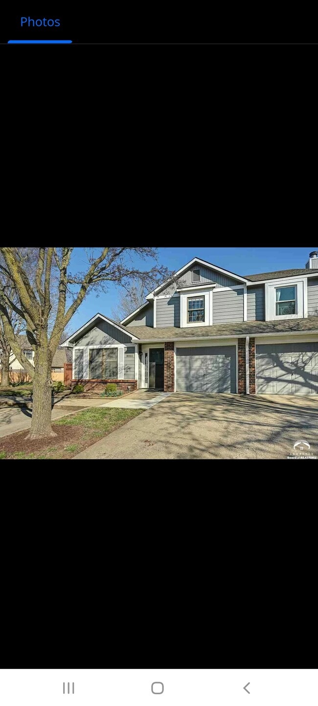 Building Photo - 2211 Breckenridge Dr