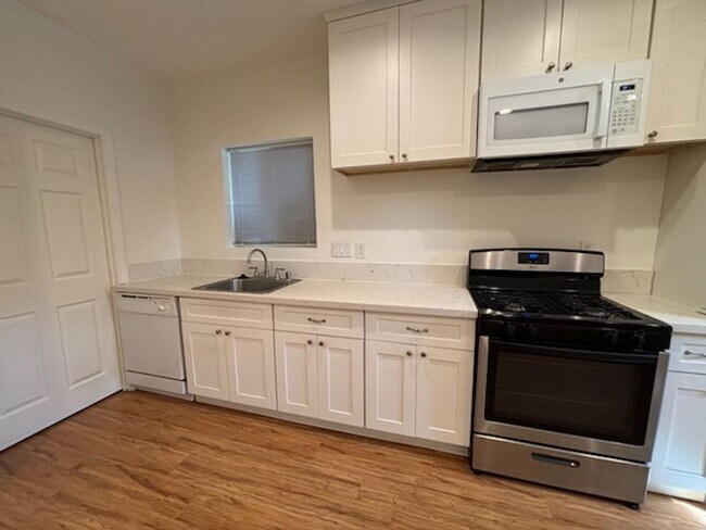 Foto del edificio - 375 Mayberry Ave